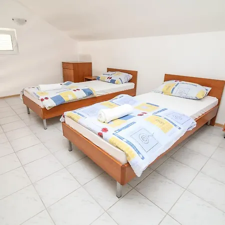 Apartment Afrodita Necujam